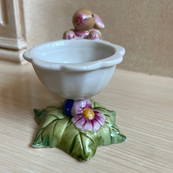 Villeroy & Boch Spring Awakening Egg Cup Bunny Girl - Picture 3 of 6